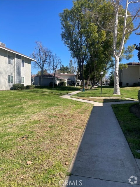 Building Photo - 26200 Redlands Blvd Unit 20 Rental