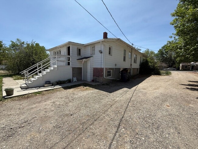 Photo - 825 N Broadway Ave Unit 825-1