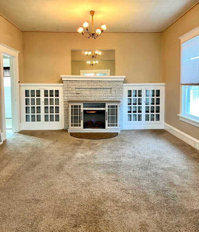 Photo - 124 E Orchard Ave