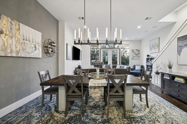 Photo - 1717 Silver St