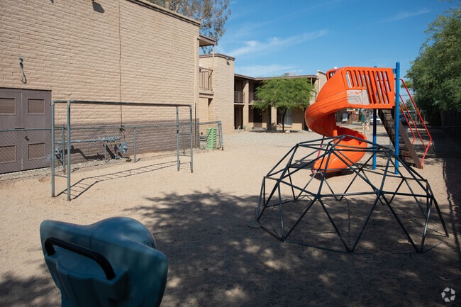 Photo - Vista Hermosa Apts