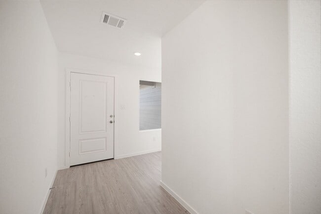 Photo - 2436 Creek Rd