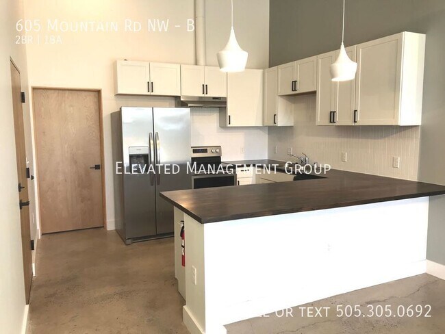 Photo - 605 Mountain Rd NW Unidad B