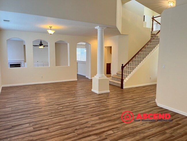 Photo - Spacious 5 Bedroom, 3 Bathroom Home with Pool in Northwest Bakersfield