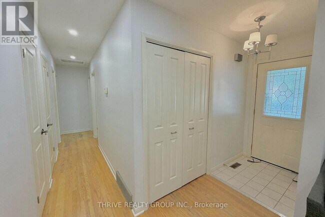 Photo - 1449 Glenora Dr