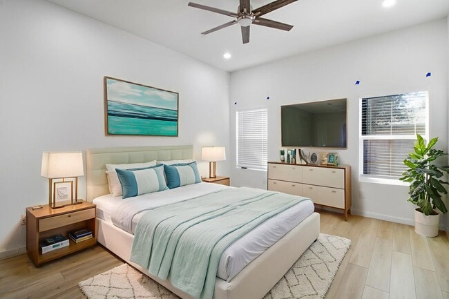 Photo - 2705 Kerria Ave