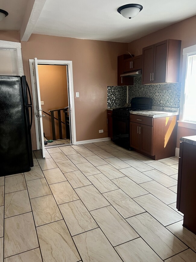 Photo - 47 S 20th Ave