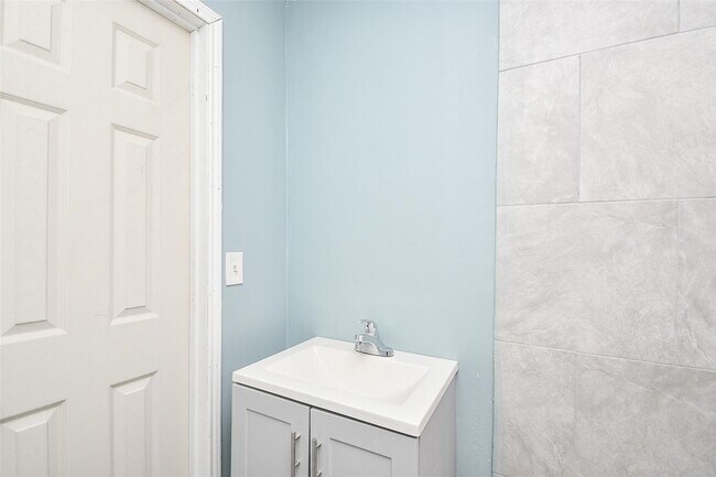 Photo - 8321 Homewood Ln