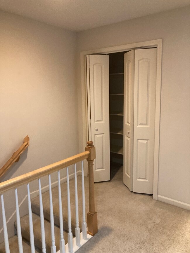 Photo - 274 N Ferrel St