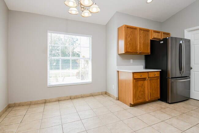 Photo - 653 Cotulla Dr