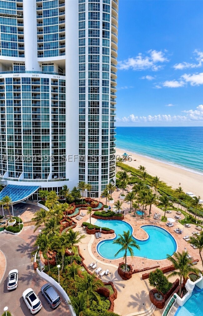 Building Photo - 18101 Collins Ave Unit 1406