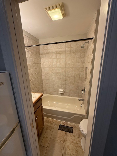 Apt 4 - 2239 Cleneay Ave