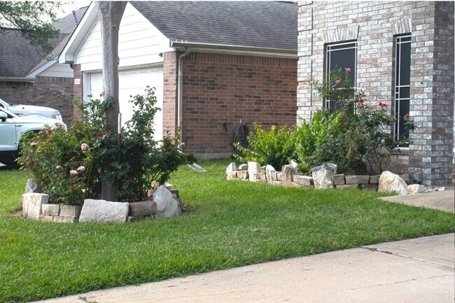 Photo - 16130 Coleburn Dr
