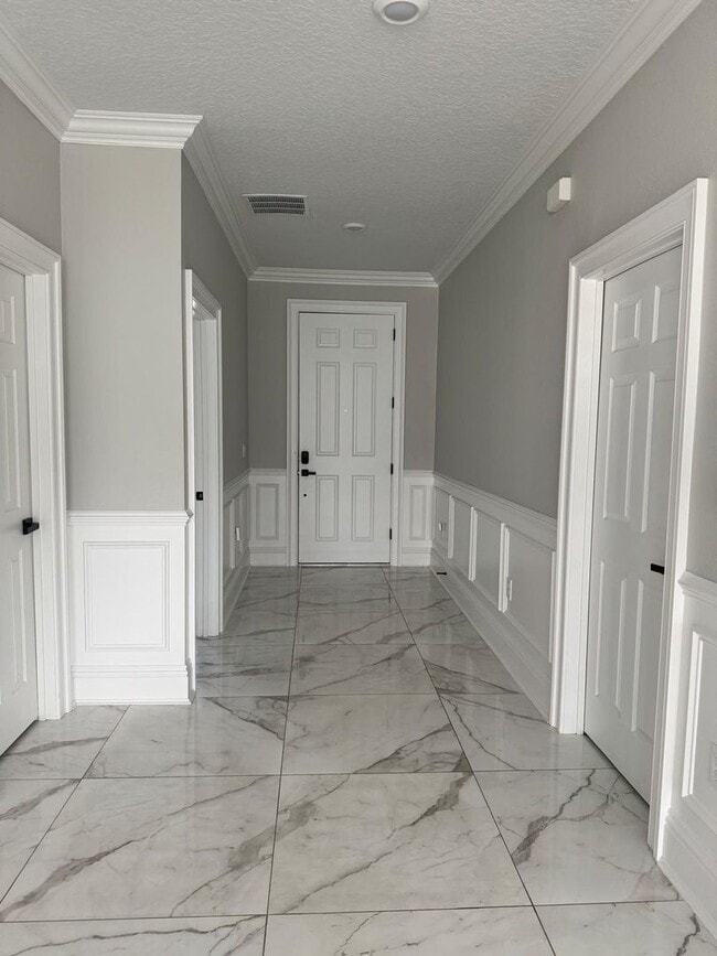 Photo - 5/3.5 Groveland Home