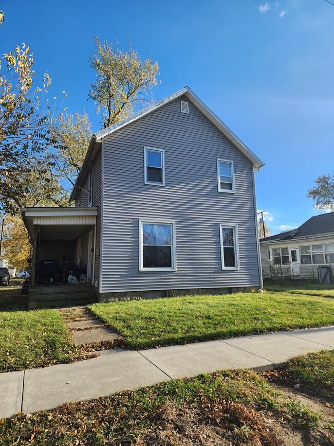 Photo - 829 Kentner St Unit Upper