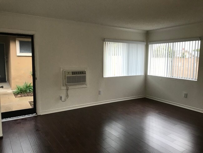 Photo - Bradford Villas