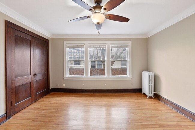 Photo - 1598 Charles