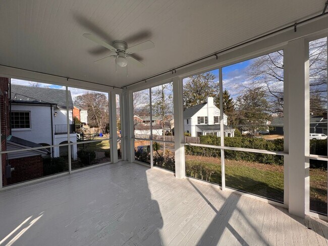 Photo - Stately Home ~ Pentagon, Cystal City & Metro