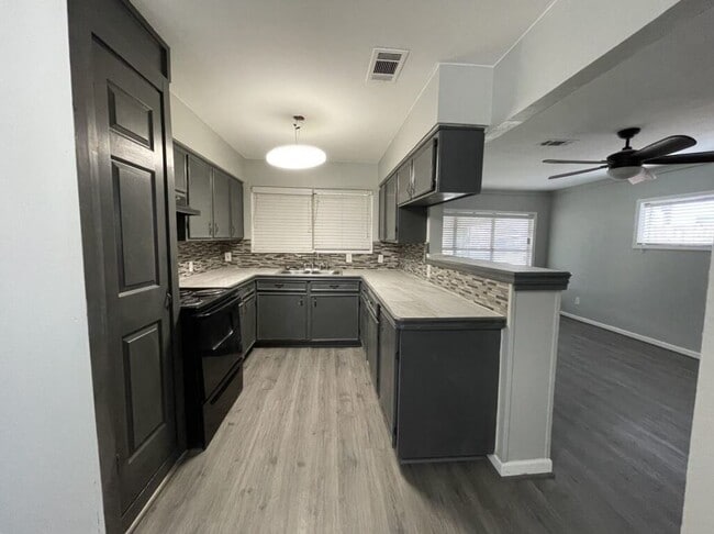 Photo - 4219 Dacca Dr