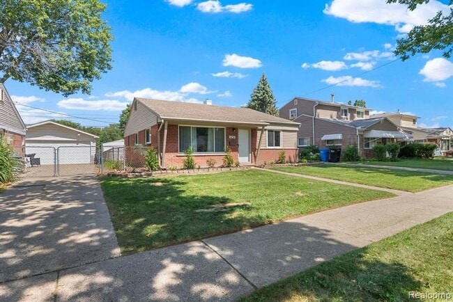 Photo - Gorgeous Madison Heights Gem!