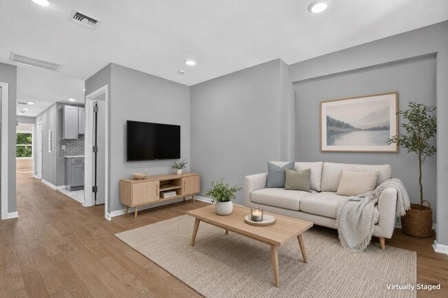 Photo - 74 W 52nd St Unit 2