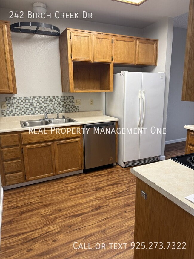 Photo - 242 Birch Creek Dr