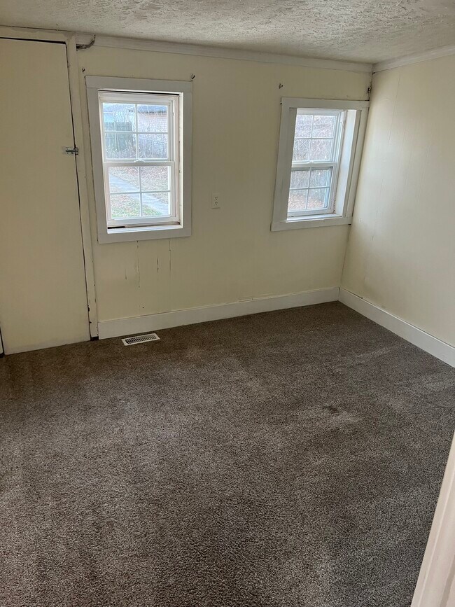 Photo - 1624 Mayo Ave