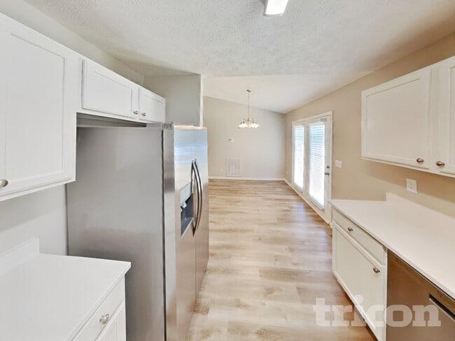 1510 Southtree Ln