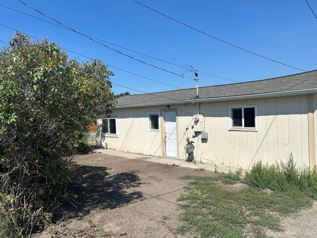 Building Photo - 1025 N Hannaford St Rental