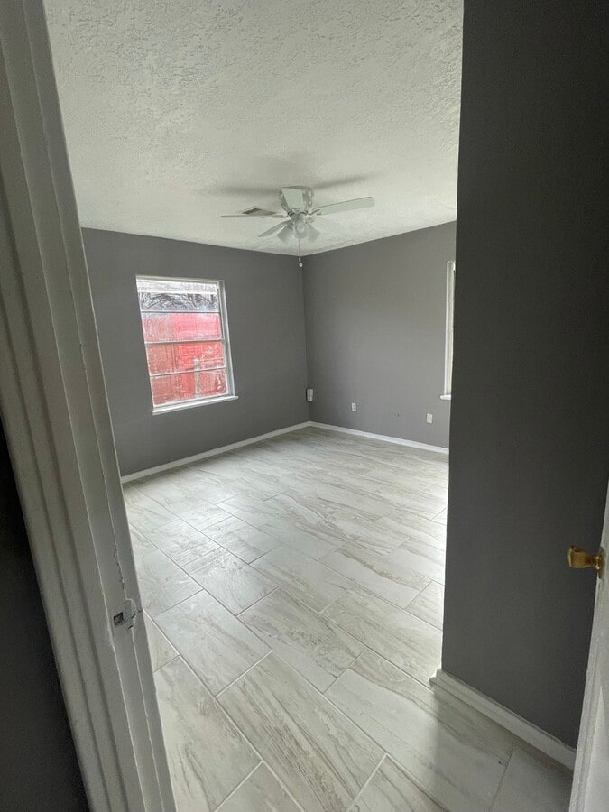 Photo - 5102 Myrtlewood St