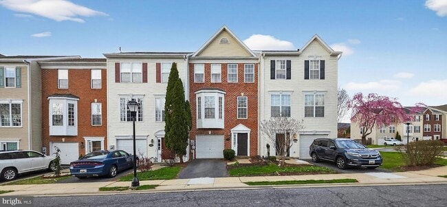 Photo - 2483 Lakeside Drive