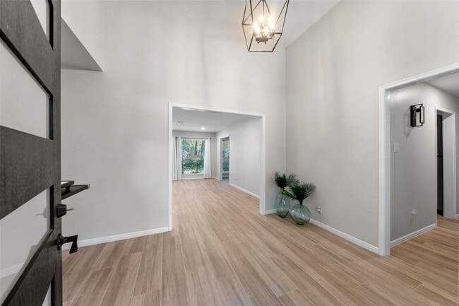 Photo - 1912 Foxtail Pl