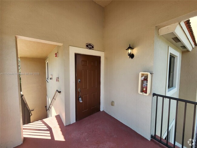 Building Photo - 22841 SW 88th Pl Unit 201 Rental