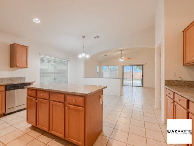Photo - Exquisite 4/2 San Tan Valley Home - Style,...