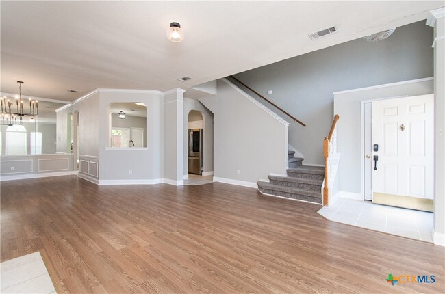 Photo - 110 Missouri Dr