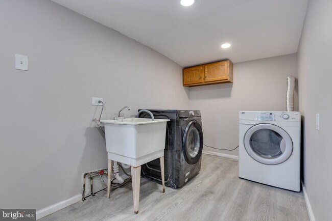 Photo - 4211 Garrett Rd