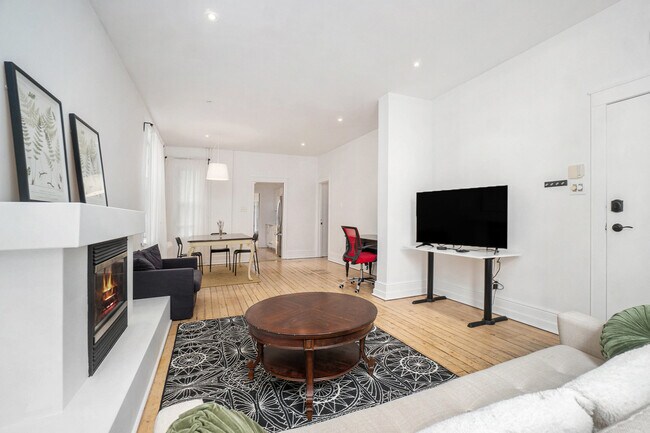 Photo - 208 Clarence St Unit 1