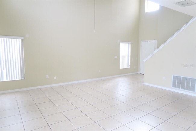 Photo - 105 Owenshire Cir
