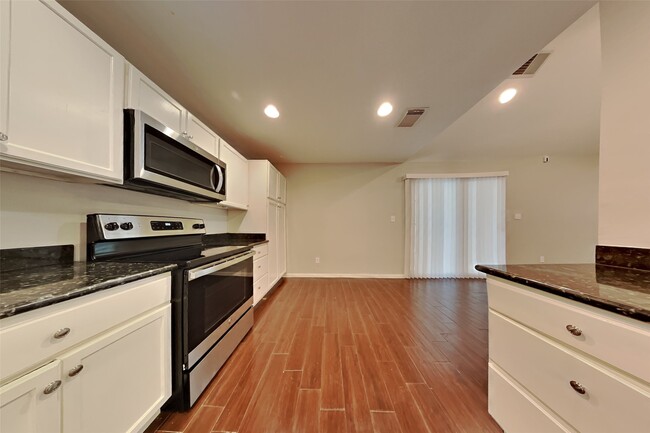 Photo - 10103 Golden Meadow Dr