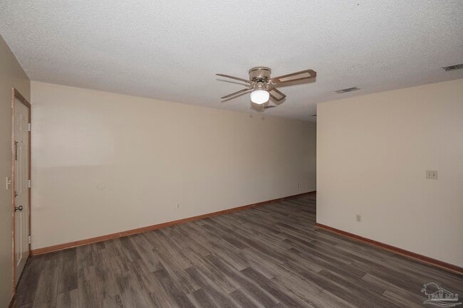 Photo - 496 Lownde Ave