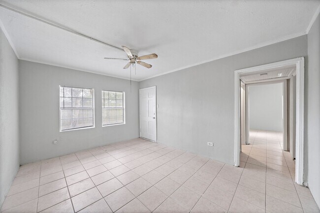 Photo - 818 3rd Ave N Unidad 28