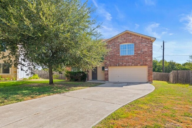 722 Lavaca Loop