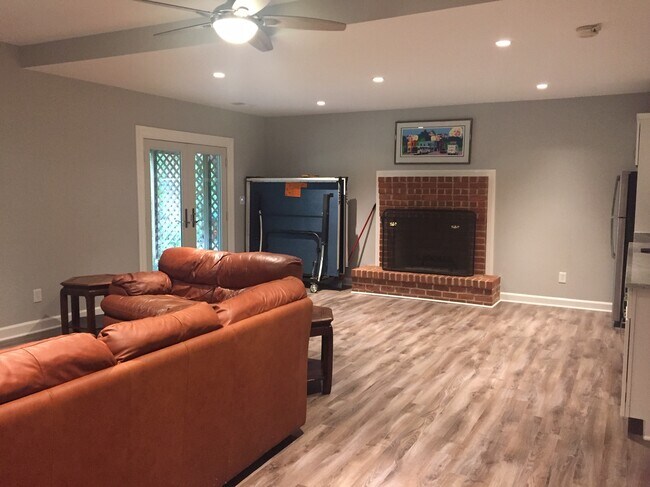 Living Room 2 - 8024 Ellingson Dr Unidad B