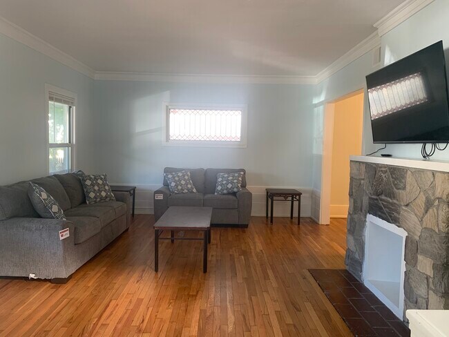 Photo - 12 Goethe St