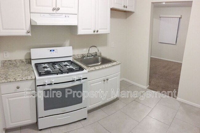 Photo - 309 HILL St Unit #100