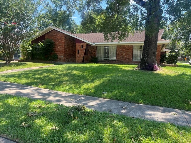 Building Photo - 3715 Latma Dr Rental