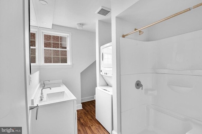 Photo - 123 N Washington St Unit 201