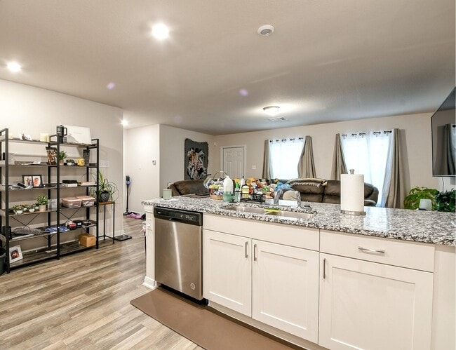 Photo - 10131 Cerritos dr