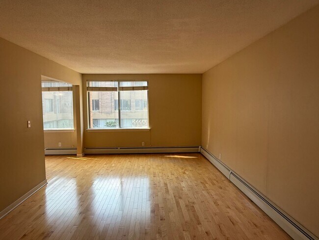 Photo - 1770 Bryant Ave S Unit 217