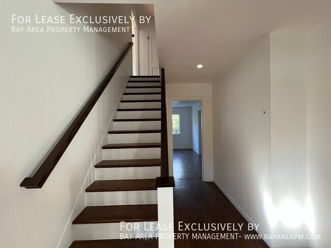 Photo - 1919 Tasso St